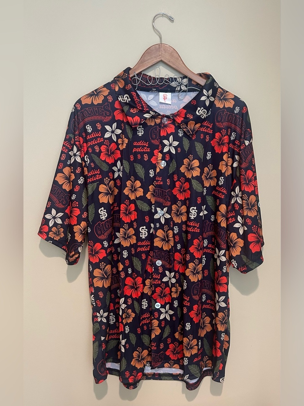 SF Giants NWT Men's Hawaiian Gigantes ‘Adios Pelota’ Button Up Size XL